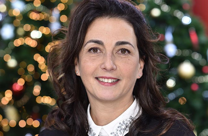 caroline pons fortune