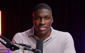 Alex Hitchens fortune