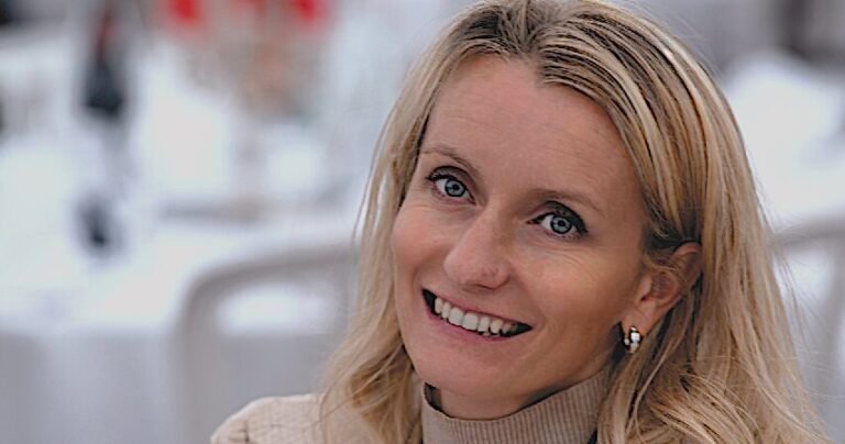 delphine andré fortune